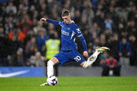 Cole Palmer scores two goals after 99 minutes to secure Chelsea .